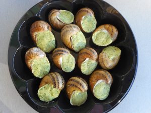 Assiette de 12 escargots de Bourgogne - Belle grosseur Bourgogne